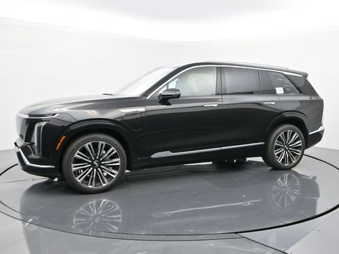 New 2026 Cadillac Vistiq Premium Luxury w/ LPO, Floor Liner Package image 2