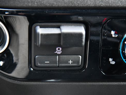 Used 2025 GMC Sierra 1500 Elevation w/ Elevation Premium Package image 39