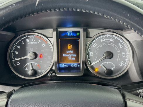 Used 2023 Toyota Tacoma TRD Sport w/ Advanced Technology Package AWD/4WD image 14