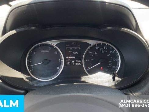 Used 2025 Nissan Versa S FWD image 14