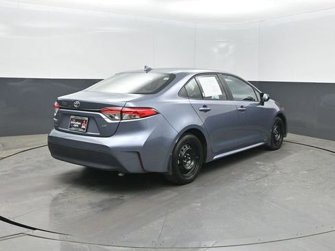 Used 2025 Toyota Corolla LE FWD image 30