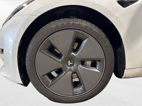 Used 2021 Tesla Model 3 Long Range image 48