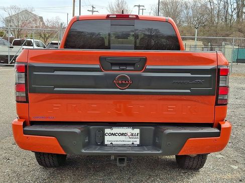 Used 2025 Nissan Frontier PRO-4X w/ Pro Convenience Package image 5
