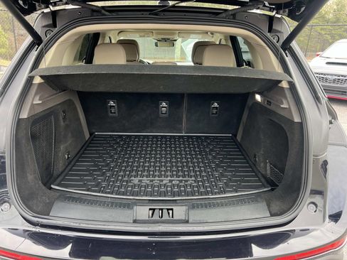 Used 2020 Lincoln Corsair Reserve w/ Equipment Group 201A image 18