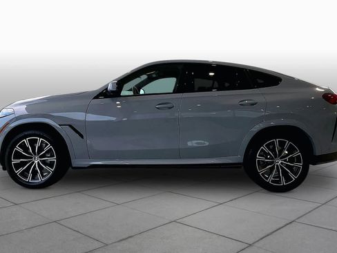 Used 2026 BMW X6 xDrive40i AWD/4WD image 32