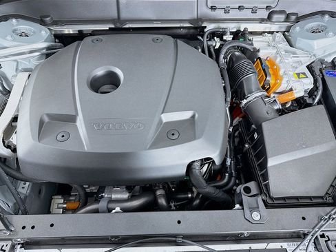 New 2026 Volvo XC60 T8 Ultra w/ Protection Package Premier image 31