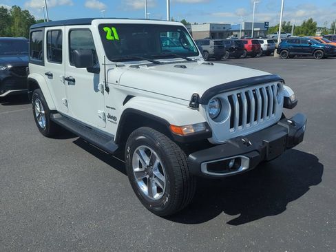 Used 2021 Jeep Wrangler Unlimited Sahara w/ Safety Group AWD/4WD image 2