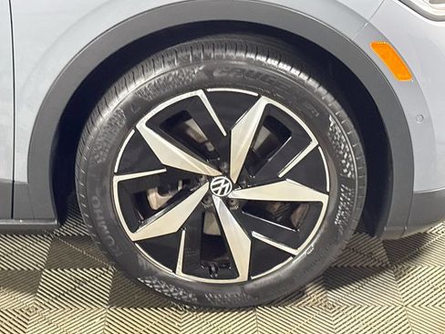 Used 2023 Volkswagen ID.4 Pro S RWD image 25
