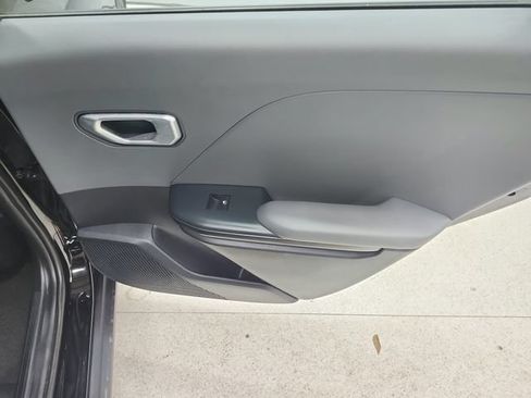 Used 2025 Kia K4 FWD image 37