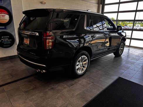 Used 2021 Chevrolet Tahoe Premier w/ Premium Package image 2