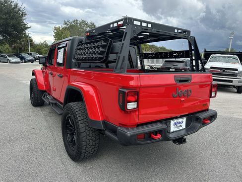 Used 2021 Jeep Gladiator Rubicon w/ Cold Weather Group image 8