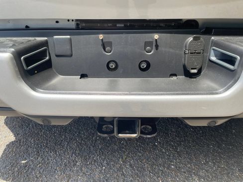 Used 2024 RAM 3500 Laramie AWD/4WD image 42