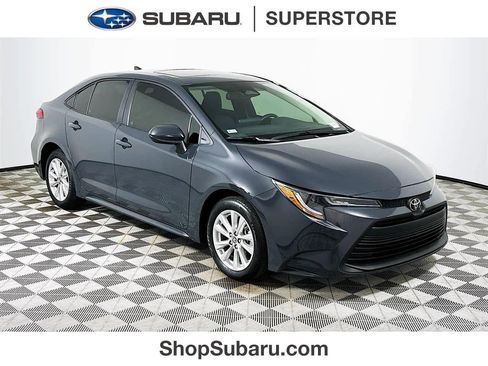 Used 2024 Toyota Corolla LE image 1