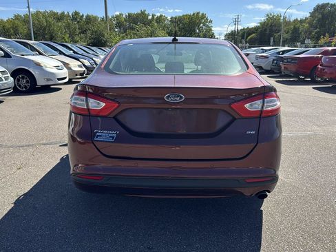 Used 2015 Ford Fusion SE FWD image 6
