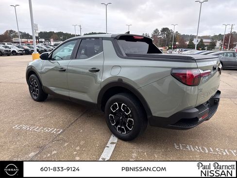 Used 2023 Hyundai Santa Cruz SEL image 16