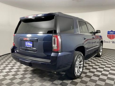 Used 2019 GMC Yukon SLT w/ Premium Edition image 3