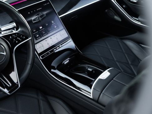 Used 2021 Mercedes-Benz Maybach S 580 Mercedes-Maybach S 580 4MATIC image 19