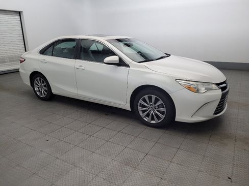 Used 2016 Toyota Camry XLE image 11