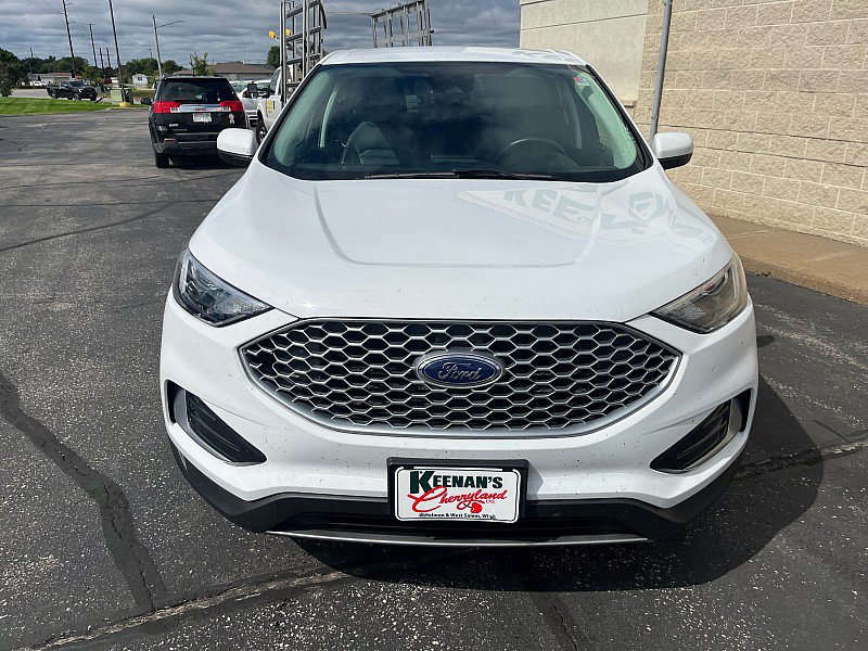 Used 2024 Ford Edge SEL AWD/4WD image 3