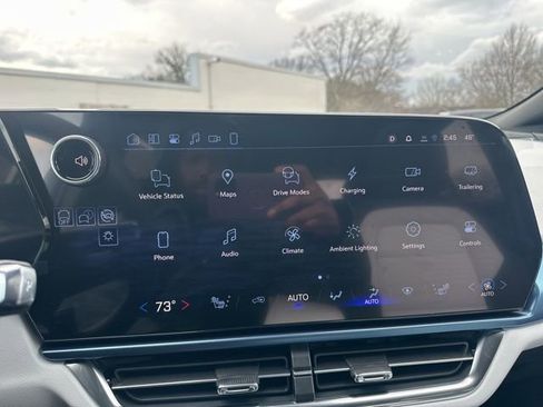 New 2026 Chevrolet Equinox EV LT image 25