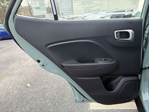 New 2026 Hyundai Venue SE image 21