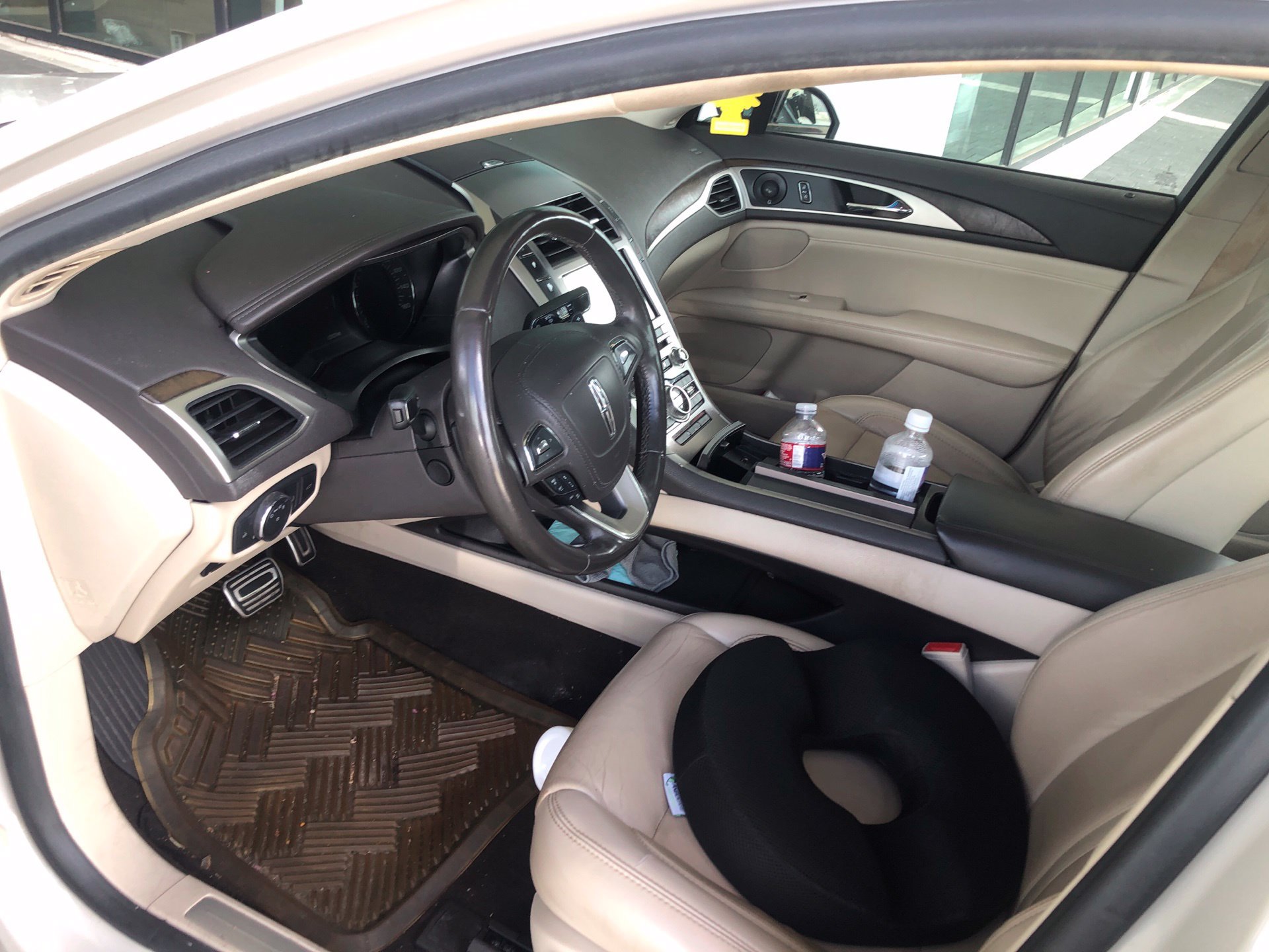 Used 2019 Lincoln MKZ Reserve w/ Reserve Plus Package FWD image 11