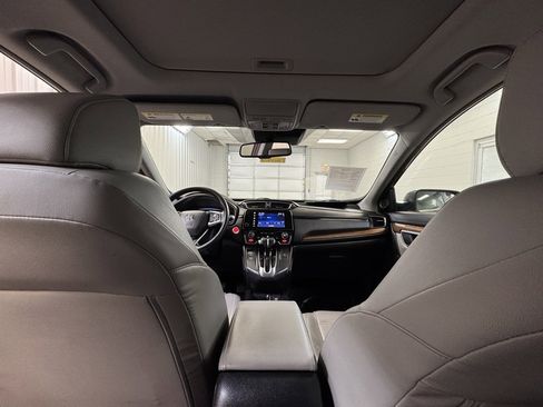 Used 2017 Honda CR-V Touring image 19