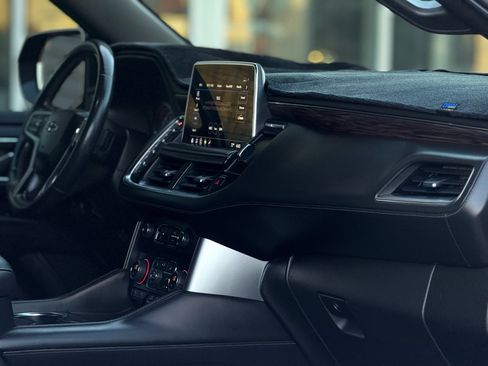 Used 2021 Chevrolet Tahoe Z71 image 14