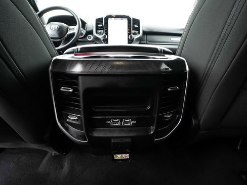 Used 2025 RAM 1500 Big Horn AWD/4WD image 37