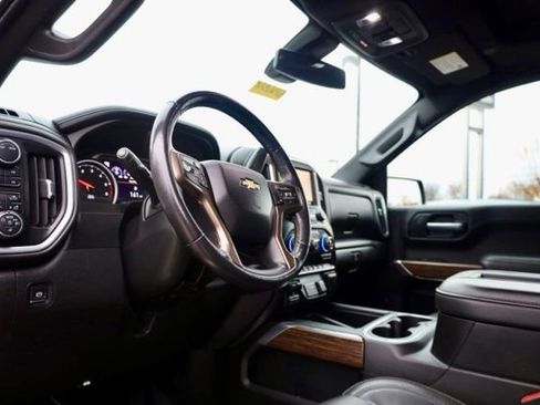 Used 2020 Chevrolet Silverado 1500 High Country image 11