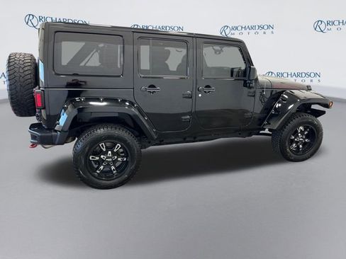 Used 2017 Jeep Wrangler Unlimited Rubicon image 6