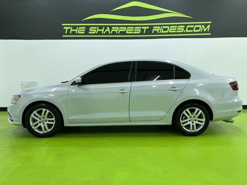 Used 2017 Volkswagen Jetta S FWD image 6