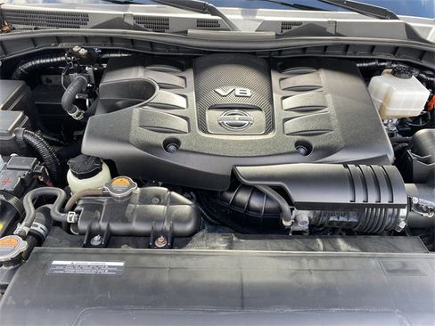 Used 2023 Nissan Armada SL w/ Captain's Chairs Package image 27