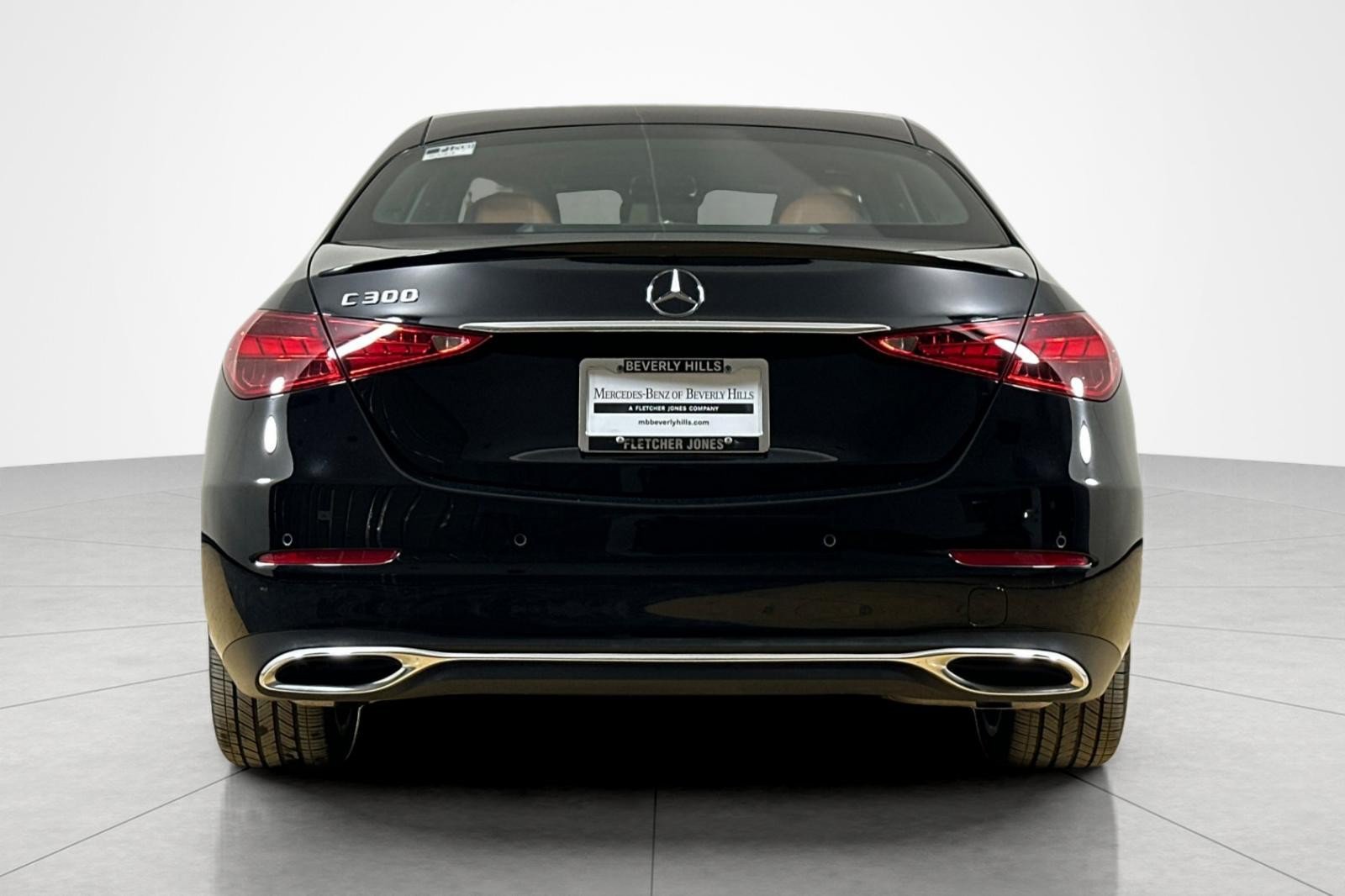 Used 2024 Mercedes-Benz C 300 Sedan image 4