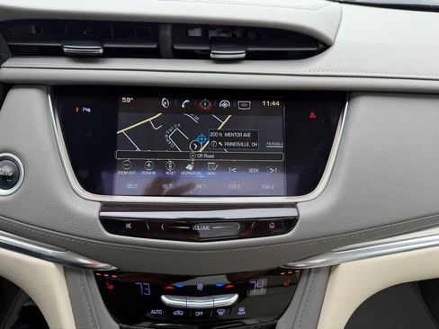 Used 2019 Cadillac XT5 Luxury AWD/4WD image 17