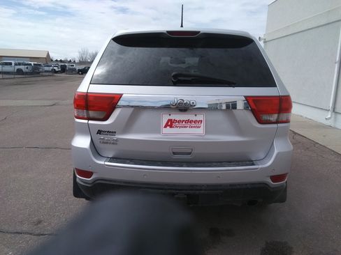 Used 2013 Jeep Grand Cherokee Limited w/ Luxury Group II AWD/4WD image 6