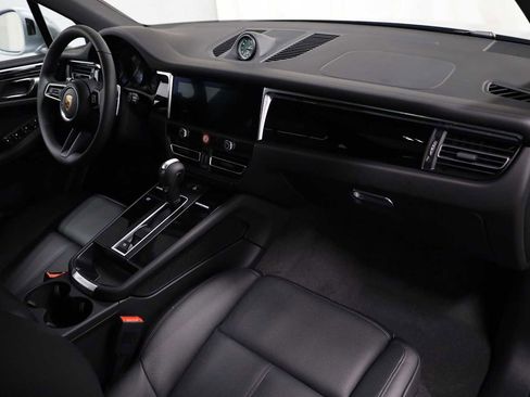 New 2026 Porsche Macan S image 5