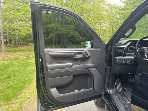 Used 2023 GMC Sierra 1500 AT4 AWD/4WD image 13