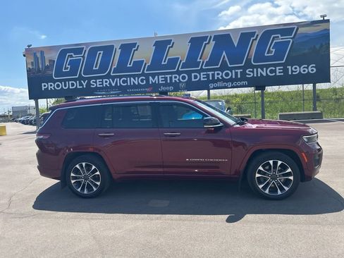 Used 2021 Jeep Grand Cherokee L Overland w/ Luxury Tech Group IV AWD/4WD image 4