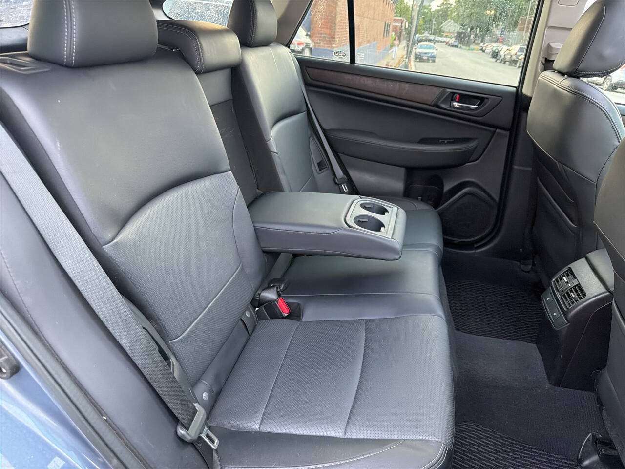 Used 2017 Subaru Outback 2.5i Limited AWD/4WD image 26