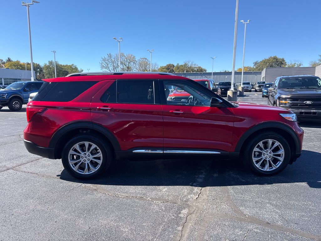 Used 2021 Ford Explorer Limited w/ Equipment Group 301A AWD/4WD image 6
