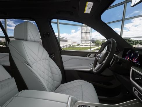 Used 2026 BMW X5 sDrive40i w/ M Sport Package RWD image 35