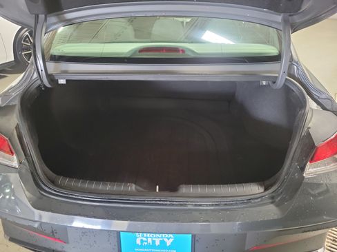 Used 2024 Hyundai Elantra SEL FWD image 8