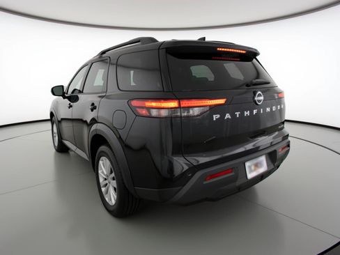 Used 2025 Nissan Pathfinder SV AWD/4WD image 6