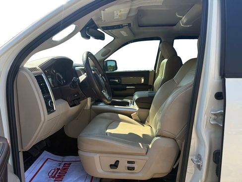 Used 2016 RAM 1500 Laramie w/ Convenience Group image 9