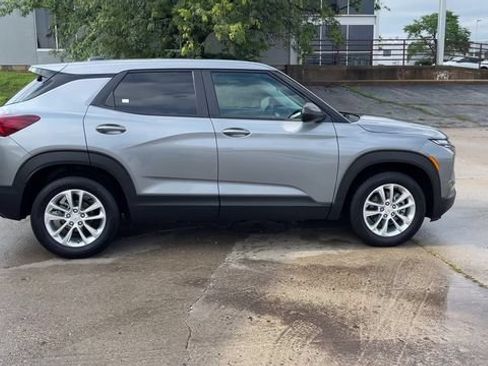 Used 2026 Chevrolet TrailBlazer LS w/ LS Convenience Package FWD image 9