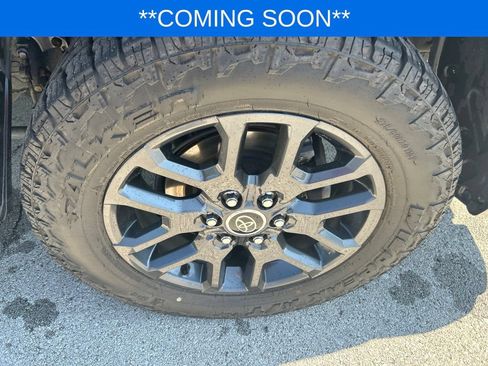 Used 2023 Toyota Tundra Platinum w/ Advanced Package AWD/4WD image 16