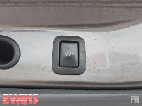 Used 2016 Toyota Highlander XLE AWD/4WD image 33
