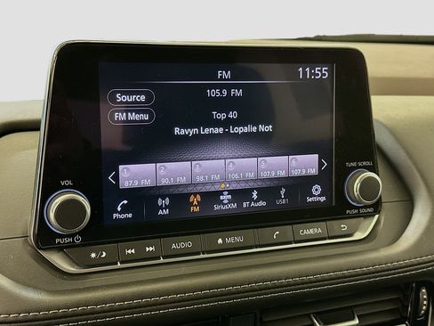 Used 2023 Nissan Rogue SV image 21