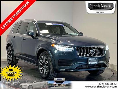 Used 2022 Volvo XC90 T6 Momentum w/ Climate Package